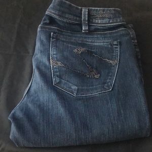 Silver jeans “Sienna” style.   P1462